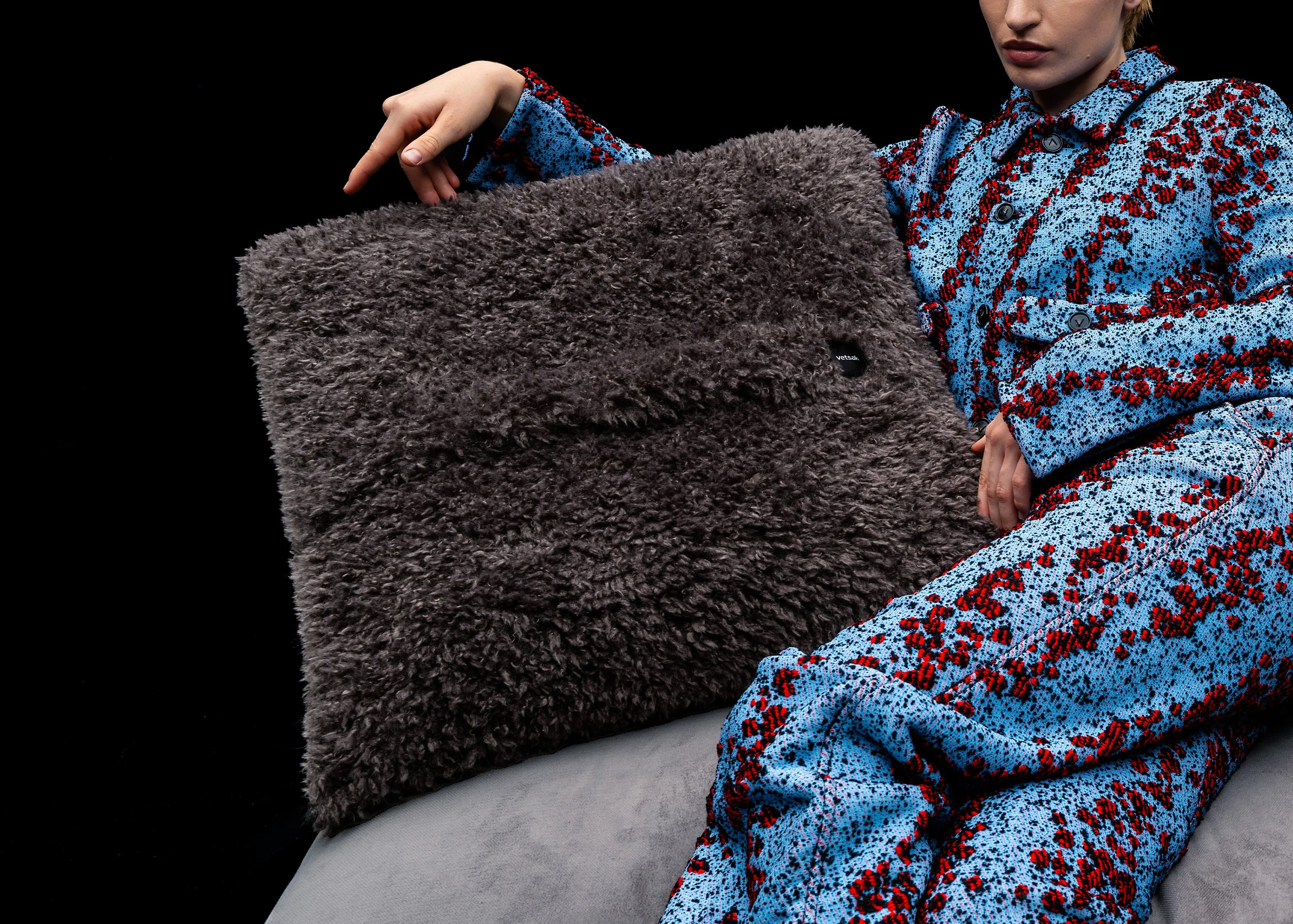 vetsak | Big Pillow - Doodle - Dark Grey - Image 5