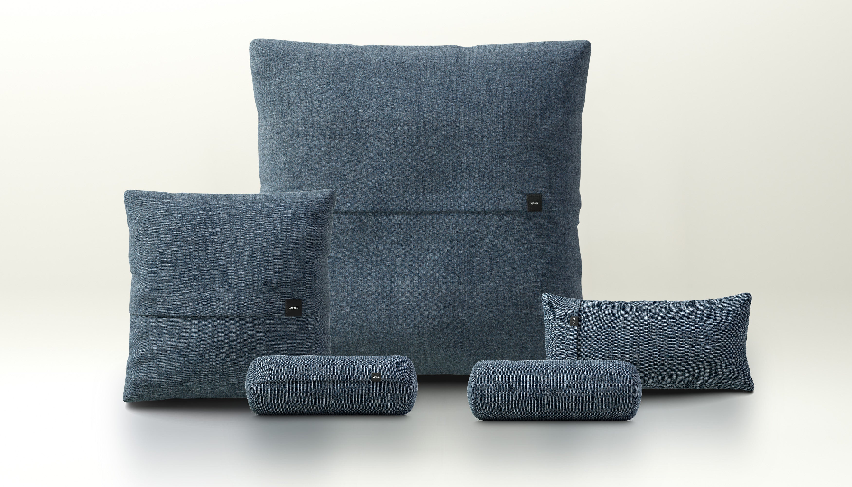 Accessories - Pillows (Pillow)